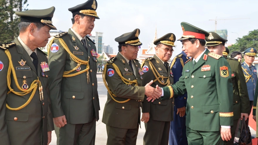 Lực lượng bảo vệ biên giới Việt Nam - Campuchia tuần tra chung